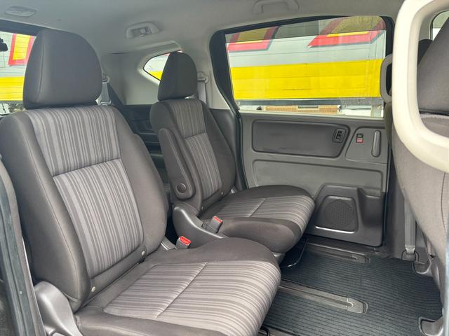 フリード Ｂ　１オーナー　バックカメラ　ＨＩＤヘッドライト　３列シート　ＥＴＣ　両側スライイドドア　ＡＢＳ　ＥＳＣ　スマートキー　プッシュスタート　Ｂｌｕｅｔｏｏｔｈ　ＤＶＤ　ＣＤ　純正ホイール＆アルミホイール付！（52枚目）