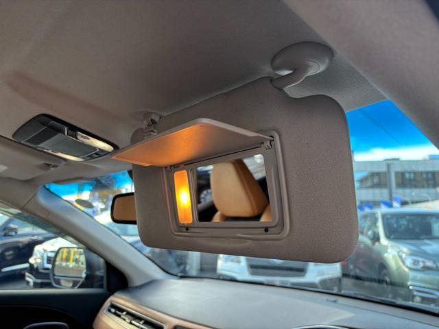 ヴェゼル ハイブリッドＺ・ホンダセンシング　１オーナー　ハーフレザー　フルセグナビ　シートヒーター　Ｂカメラ　ＬＥＤ　ＡＣＣ　オートライト　フォグランプ　ｉストップ　衝突軽減Ｂ　レーンキープ　ＤＶＤ　ドラレコ　ＥＴＣ　純正１７インチＡＷ（29枚目）