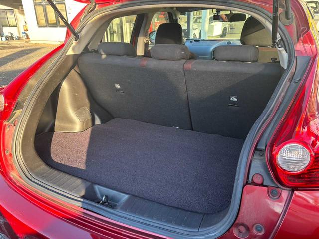 ラゲッジルームも広々としており、大きな荷物も積んでいただけます！