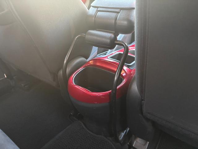 安心宣言！カーセブン！ゆうこりんの看板が目印！