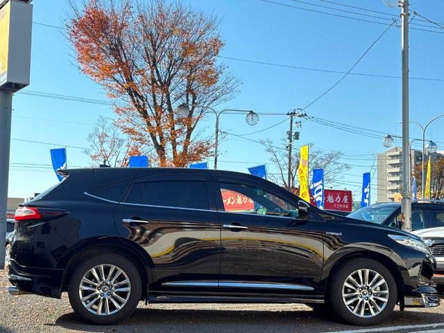 ハリアーハイブリッド プログレス　フルモデリスタ　純正ナビ　黒レザー　全方位モニター　電動リアゲート　ＬＥＤライト　フォグランプ　Ｂカメラ　シートヒーター＆エアコン　前後ソナー　オートクルーズ　３６０°ドラレコ　ＥＴＣ２．０　純正ＡＷ（4枚目）