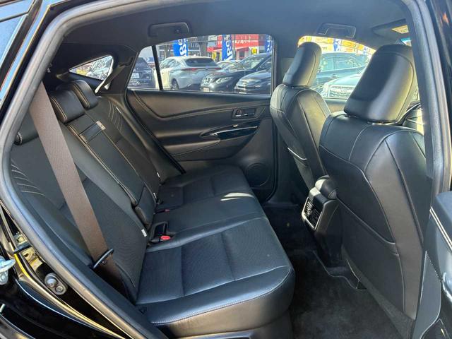 ハリアーハイブリッド プログレス　フルモデリスタ　純正ナビ　黒レザー　全方位モニター　電動リアゲート　ＬＥＤライト　フォグランプ　Ｂカメラ　シートヒーター＆エアコン　前後ソナー　オートクルーズ　３６０°ドラレコ　ＥＴＣ２．０　純正ＡＷ（11枚目）