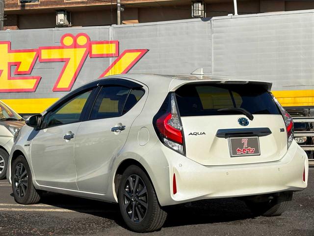 アクア Sスタイルブラック 1オーナー 純正9インチナビ シートヒーター Bカメラ フォグランプ 全方位ソナー オートマチックハイビーム 衝突軽減B レーンキープ Bluetooth USB ETC 純正15インチAW(7枚目)