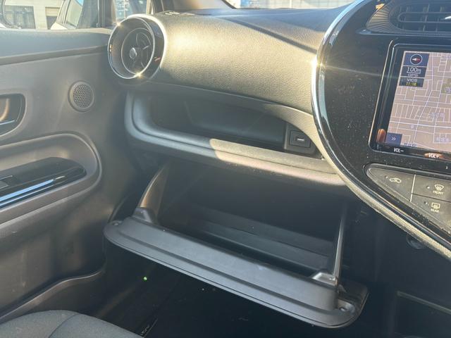 アクア Sスタイルブラック 1オーナー 純正9インチナビ シートヒーター Bカメラ フォグランプ 全方位ソナー オートマチックハイビーム 衝突軽減B レーンキープ Bluetooth USB ETC 純正15インチAW(29枚目)