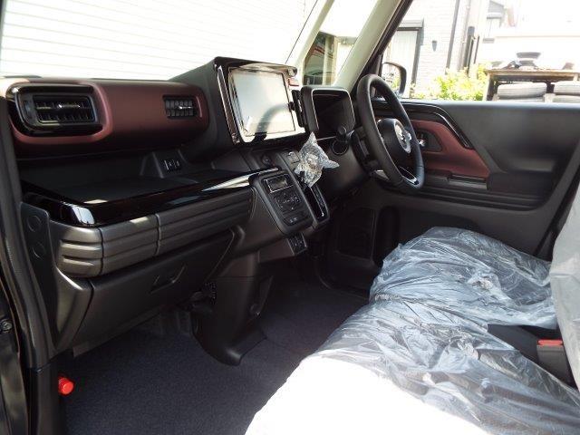 スペーシアカスタム ハイブリッドＸＳターボ４ＷＤ　９型全方位モニター付きナビＴＶ　スズキコネクト　両側パワースライドドア　ヘッドアップディスプレイ　クルーズコントロール　横滑り防止付き　デュアルセンサーブレーキシステム２　シートヒーター　ＬＥＤヘッドライトフォグ　ハーフレザーシート（29枚目）