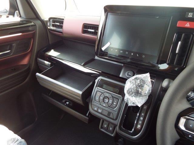 スペーシアカスタム ハイブリッドＸＳターボ４ＷＤ　９型全方位モニター付きナビＴＶ　スズキコネクト　両側パワースライドドア　ヘッドアップディスプレイ　クルーズコントロール　横滑り防止付き　デュアルセンサーブレーキシステム２　シートヒーター　ＬＥＤヘッドライトフォグ　ハーフレザーシート（30枚目）