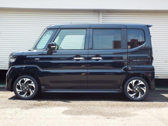 スペーシアカスタム ハイブリッドＸＳターボ４ＷＤ　９型全方位モニター付きナビＴＶ　スズキコネクト　両側パワースライドドア　ヘッドアップディスプレイ　クルーズコントロール　横滑り防止付き　デュアルセンサーブレーキシステム２　シートヒーター　ＬＥＤヘッドライトフォグ　ハーフレザーシート（49枚目）