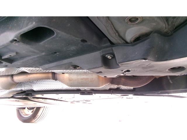 ハリアーハイブリッド Ｚ　レザーパッケージ　全周囲カメラ　クリアランスソナー　オートクルーズコントロール　パワーシート　衝突被害軽減システム　ナビ　オートマチックハイビーム　オートライト　ＬＥＤヘッドランプ　電動リアゲート　アルミホイール（18枚目）