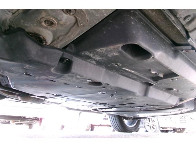 ハリアーハイブリッド Ｚ　レザーパッケージ　全周囲カメラ　クリアランスソナー　オートクルーズコントロール　パワーシート　衝突被害軽減システム　ナビ　オートマチックハイビーム　オートライト　ＬＥＤヘッドランプ　電動リアゲート　アルミホイール（21枚目）