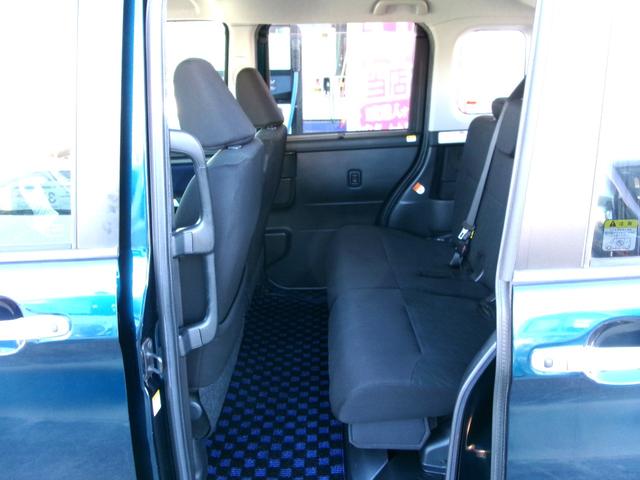 ルーミー カスタムＧ　Ｓ　４ＷＤ　ＥＴＣ　バックカメラ　ナビ　ＴＶ　両側電動スライドドア　オートクルーズコントロール　衝突被害軽減システム　アルミホイール　ＬＥＤヘッドランプ　スマートキー　アイドリングストップ　電動格納ミラー（53枚目）