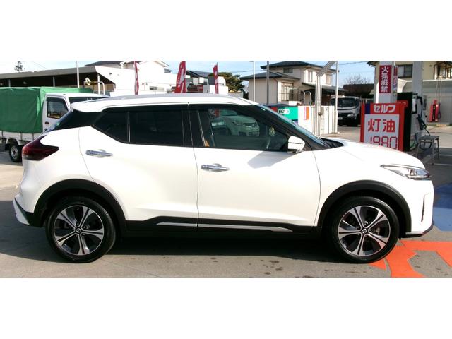 キックス Ｘ　ツートーンインテリアエディション　ドライブレコーダー　ＥＴＣ　全周囲カメラ　クリアランスソナー　オートクルーズコントロール　衝突被害軽減システム　ナビ　ＴＶ　オートライト　ＬＥＤヘッドランプ　アルミホイール　スマートキー（5枚目）