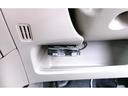 Gコンフォートパッケージ 4WD ETC バックカメラ 衝突被害軽減システム HID スマートキー アイドリングストップ 電動格納ミラー シートヒーター ベンチシート CVT 盗難防止システム ABS ESC CD USB(35枚目)