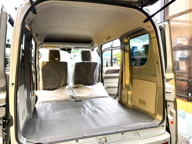 エブリイ ジョインターボ　パートタイム４ＷＤ　ハイルーフ　ターボ　バックモニター　ディスプレイオーディオ　オートライト　シートヒーター　パワーウィンドウ　横滑り防止装置　アイドリングストップ　クリアランスソナー（11枚目）