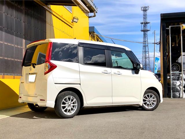 ルーミー Ｇ　４ＷＤ　ウェルキャブ車　福祉車両　助手席リフトアップシート車　クルーズコントロール　リモコン操作　９インチ純正ナビ　両側電動スライドドア　バックモニター　衝突被害軽減ブレーキ　レグノ　ＥＴＣ（4枚目）