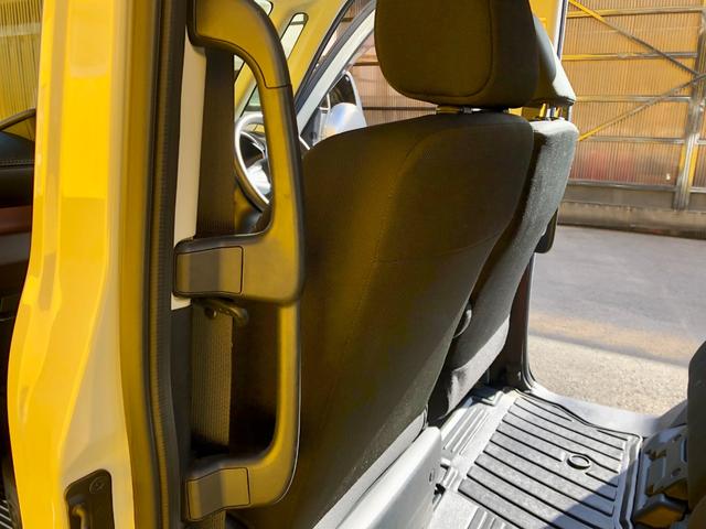 ルーミー Ｇ　４ＷＤ　ウェルキャブ車　福祉車両　助手席リフトアップシート車　クルーズコントロール　リモコン操作　９インチ純正ナビ　両側電動スライドドア　バックモニター　衝突被害軽減ブレーキ　レグノ　ＥＴＣ（13枚目）