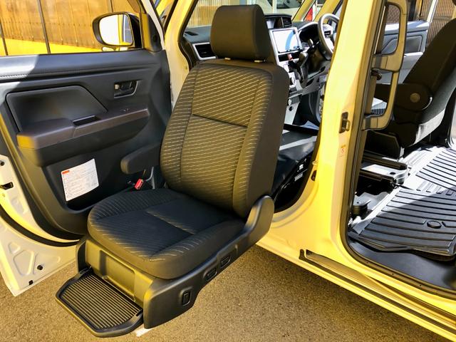 ルーミー Ｇ　４ＷＤ　ウェルキャブ車　福祉車両　助手席リフトアップシート車　クルーズコントロール　リモコン操作　９インチ純正ナビ　両側電動スライドドア　バックモニター　衝突被害軽減ブレーキ　レグノ　ＥＴＣ（16枚目）