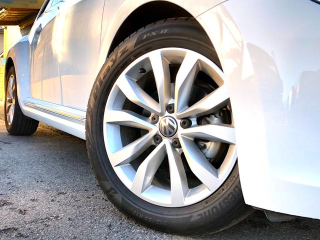 ザ・ビートル デザインレザーパッケージ　デザイン　レザーパッケージ　レザーシート　シートヒーター　クリアランスソナー　Ｂｌｕｅｔｏｏｔｈ　ナビ　バックカメラ　オートエアコン　オートライト　ミラーヒーター　クルーズコントロール（33枚目）