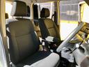 ルーミー Ｇ　４ＷＤ　ウェルキャブ車　福祉車両　助手席リフトアップシート車　クルーズコントロール　リモコン操作　９インチ純正ナビ　両側電動スライドドア　バックモニター　衝突被害軽減ブレーキ　レグノ　ＥＴＣ（6枚目）
