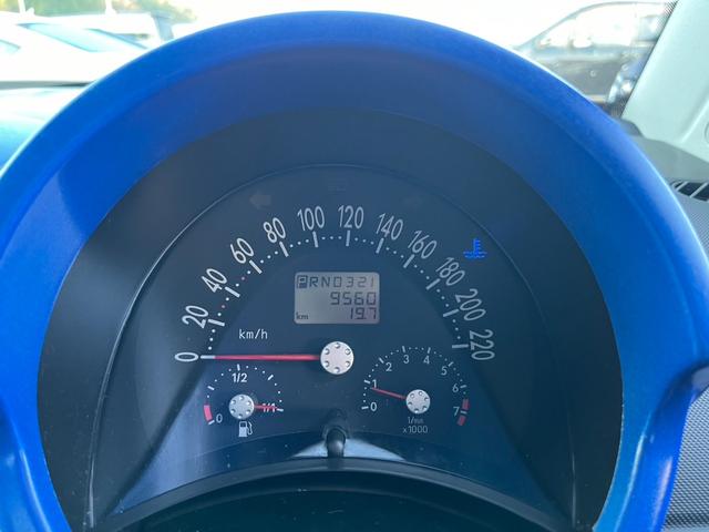 　ニュービートルＥＺ　車検令和８年４月　車庫保管車　修復歴無し　走行距離９６００ｋｍ(23枚目)