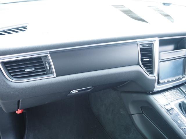 マカン マカン　車検整備付き　４ＷＤ　ナビ　テレビ　Ｂｌｕｅｔｏｏｔｈ音楽　バックカメラ　パワーシート　記録簿８枚有り（20枚目）
