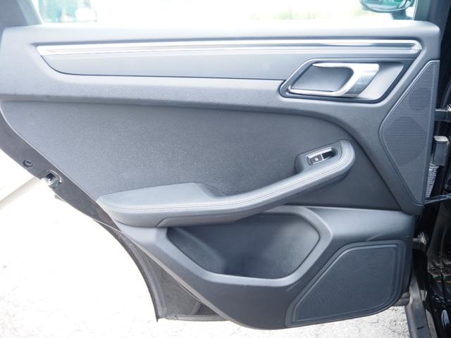マカン マカン　車検整備付き　４ＷＤ　ナビ　テレビ　Ｂｌｕｅｔｏｏｔｈ音楽　バックカメラ　パワーシート　記録簿８枚有り（29枚目）
