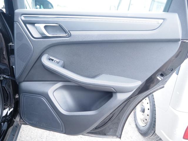 マカン マカン　車検整備付き　４ＷＤ　ナビ　テレビ　Ｂｌｕｅｔｏｏｔｈ音楽　バックカメラ　パワーシート　記録簿８枚有り（30枚目）