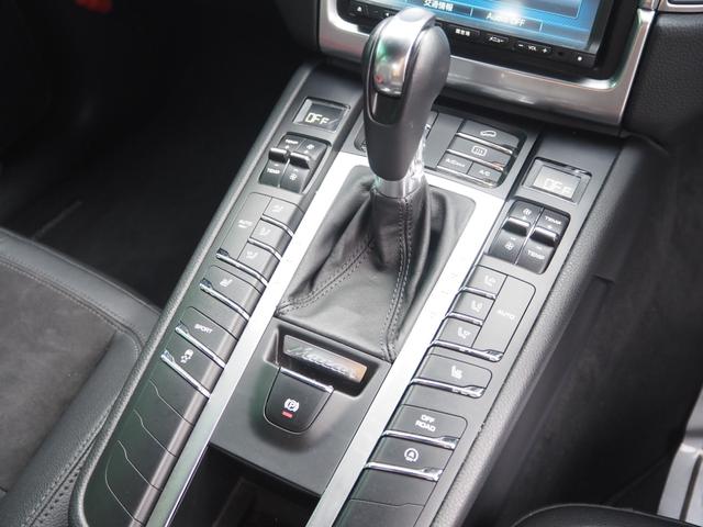 マカン マカン　車検整備付き　４ＷＤ　ナビ　テレビ　Ｂｌｕｅｔｏｏｔｈ音楽　バックカメラ　パワーシート　記録簿８枚有り（44枚目）