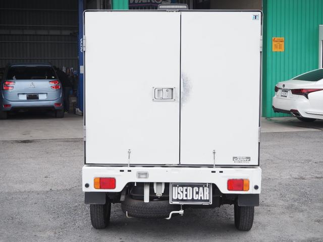 キャリイトラック 冷蔵冷凍車 車検整備付き 5MT 2WAYスタンバイ機能付き 外部電源用スタンバイケーブル 冷凍機-5度確認 マイナス5度〜プラス20度設定(6枚目)