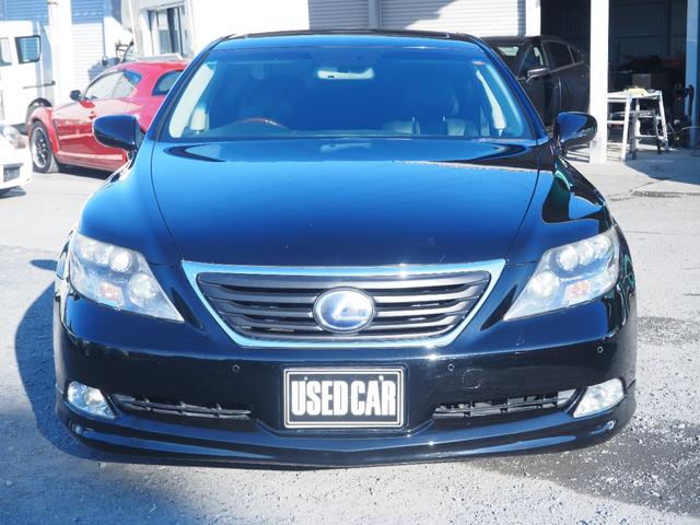 ＬＳ ＬＳ６００ｈＬ後席セパレートシートパッケージ　車検令和８年６月　ナビ　テレビ　サンルーフ　レザーシート　マークレビンソン　リア分割シート　４人乗り　プッシュスタート　ハイブリッド　フリップダウンモニター（3枚目）