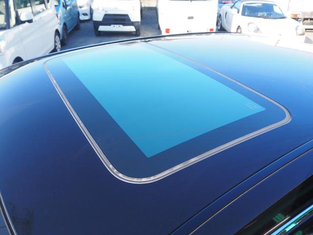 ＬＳ ＬＳ６００ｈＬ後席セパレートシートパッケージ　車検令和８年６月　ナビ　テレビ　サンルーフ　レザーシート　マークレビンソン　リア分割シート　４人乗り　プッシュスタート　ハイブリッド　フリップダウンモニター（15枚目）