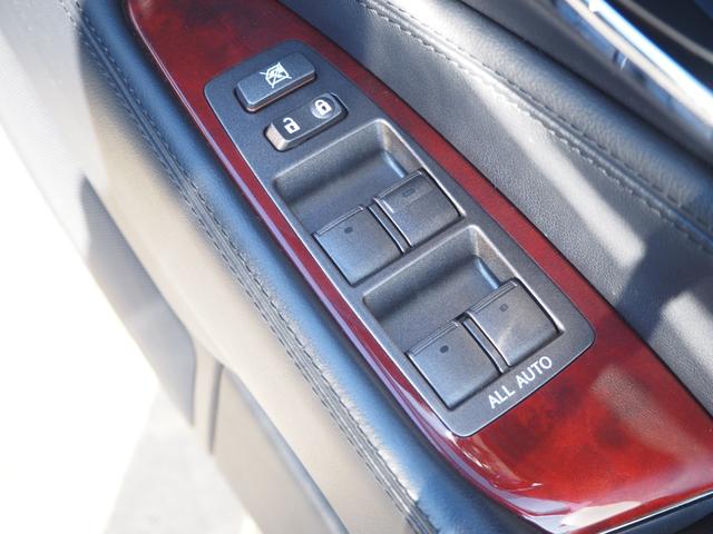 ＬＳ ＬＳ６００ｈＬ後席セパレートシートパッケージ　車検令和８年６月　ナビ　テレビ　サンルーフ　レザーシート　マークレビンソン　リア分割シート　４人乗り　プッシュスタート　ハイブリッド　フリップダウンモニター（28枚目）