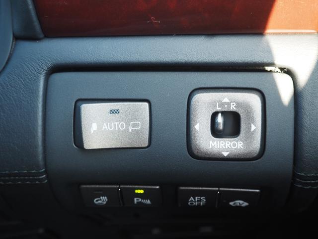 ＬＳ ＬＳ６００ｈＬ後席セパレートシートパッケージ　車検令和８年６月　ナビ　テレビ　サンルーフ　レザーシート　マークレビンソン　リア分割シート　４人乗り　プッシュスタート　ハイブリッド　フリップダウンモニター（45枚目）