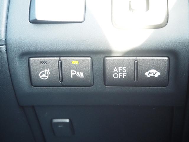 ＬＳ ＬＳ６００ｈＬ後席セパレートシートパッケージ　車検令和８年６月　ナビ　テレビ　サンルーフ　レザーシート　マークレビンソン　リア分割シート　４人乗り　プッシュスタート　ハイブリッド　フリップダウンモニター（46枚目）