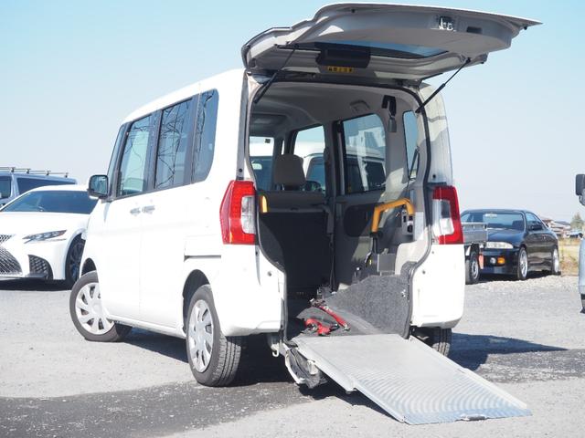 タント Ｌ　ＳＡＩＩ　スローパー　福祉車両　車いす移動車　車検整備付き　１年保証　ワンオーナー　ナビ　バックカメラ　Ｂｌｕｅｔｏｏｔｈ　キーレス（3枚目）