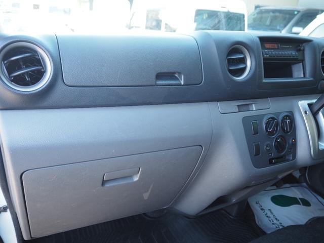 ＮＶ３５０キャラバンバン ロングＤＸターボ　４ＷＤ　車検整備付き　オートマ　３人乗り（18枚目）