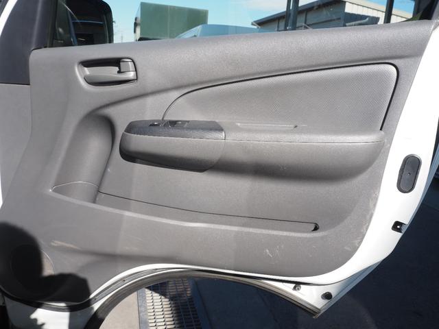 ＮＶ３５０キャラバンバン ロングＤＸターボ　４ＷＤ　車検整備付き　オートマ　３人乗り（28枚目）