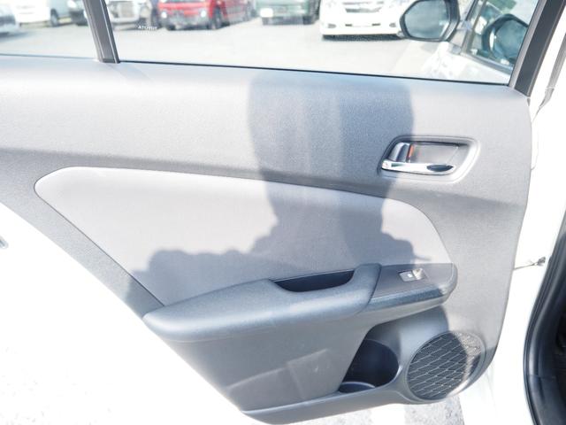 プリウスPHV Sナビパッケージ 車検R8年7月 1年保証 ワンオーナー ナビ バックカメラ TV Bluetooth シートヒーター ETC クルコン(28枚目)