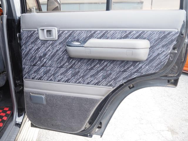 ランドクルーザープラド ＳＸワイド　車検整備付き　ディーゼル　オートマ　４ナンバー登録　サンルーフ（30枚目）