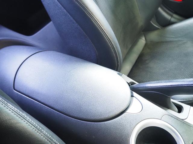 フェアレディＺ バージョンＴ　車検整備付き　ナビ　テレビ　バックカメラ　Ｂｌｕｅｔｏｏｔｈ音楽　ステアリングスイッチ　パワーシート　シートヒーター　純正１８インチアルミ（34枚目）