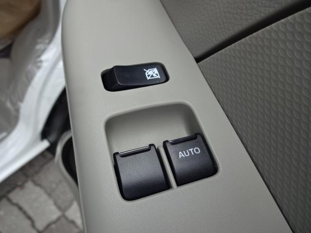 エブリイ ＰＡリミテッド　４ＷＤ切替式　ＣＶＴ　届出済未使用車　ブレーキサポート　誤発進抑制機能　横滑り防止装置　コーナーセンサー　純正ラジオ　両側スライドドア　ＵＳＢ電源タイプＡ・Ｃ　パワーウインドウ　キーレスキー（30枚目）