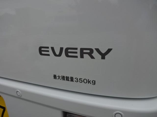 エブリイ ＰＡリミテッド　４ＷＤ切替式　ＣＶＴ　届出済未使用車　ブレーキサポート　誤発進抑制機能　横滑り防止装置　コーナーセンサー　純正ラジオ　両側スライドドア　ＵＳＢ電源タイプＡ・Ｃ　パワーウインドウ　キーレスキー（40枚目）