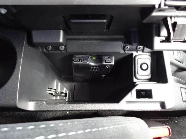 コペン ＧＲ　スポーツ　５ＭＴ　ターボ　オープンカー　特別仕様車　レカロシート　ＢＢＳ１６インチアルミ　ＭＯＭＯステアリング　ナビＴＶ　ｂｌｕｅｔｏｏｔｈ　デュアルシートヒーター　横滑り防止装置　ＥＴＣ　禁煙車　修復歴無し（19枚目）