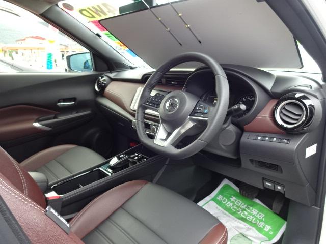 キックス Ｘ　ＦＯＵＲ　スタイルエディション　４ＷＤ　ブレーキサポート　横滑り防止装置　ナビＴＶ　ｂｌｕｅｔｏｏｔｈ　全方位カメラ　デュアルシートヒーター　ＬＥＤヘッドライト　ドライブレコーダー　エンジンスターター　ＥＴＣ　禁煙車　修復歴無し（17枚目）