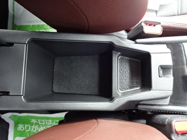 キックス Ｘ　ＦＯＵＲ　スタイルエディション　４ＷＤ　ブレーキサポート　横滑り防止装置　ナビＴＶ　ｂｌｕｅｔｏｏｔｈ　全方位カメラ　デュアルシートヒーター　ＬＥＤヘッドライト　ドライブレコーダー　エンジンスターター　ＥＴＣ　禁煙車　修復歴無し（19枚目）