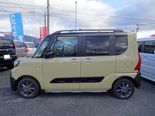 タント ファンクロスリミテッド　４ＷＤ　特別仕様車　届出済未使用車　ブレーキサポート　誤発進抑制制御　純正９インチスマホ連動ディスプレイオーディオ　ｂｌｕｅｔｏｏｔｈ　バックカメラ　デュアルシートヒーター　ＬＥＤヘッドライト　ＥＴＣ（4枚目）