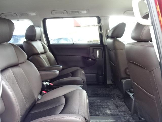 エルグランド 250ハイウェイスターS アーバンクロム ナビTV bluetooth ブルーレイ 全方位カメラ 両側電動スライドドア ドライブレコーダー 横滑り防止装置 コーナーセンサー LEDヘッドライト クルーズコントロール ETC 禁煙車 修復歴無し(12枚目)