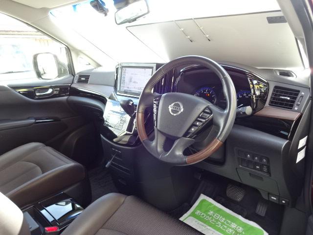 エルグランド 250ハイウェイスターS アーバンクロム ナビTV bluetooth ブルーレイ 全方位カメラ 両側電動スライドドア ドライブレコーダー 横滑り防止装置 コーナーセンサー LEDヘッドライト クルーズコントロール ETC 禁煙車 修復歴無し(25枚目)