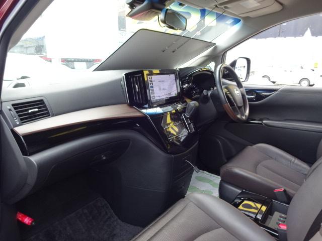 エルグランド 250ハイウェイスターS アーバンクロム ナビTV bluetooth ブルーレイ 全方位カメラ 両側電動スライドドア ドライブレコーダー 横滑り防止装置 コーナーセンサー LEDヘッドライト クルーズコントロール ETC 禁煙車 修復歴無し(49枚目)