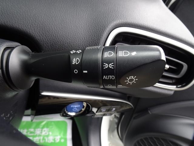 プリウス Ａ　ブレーキサポート　横滑り防止装置　車線逸脱警報装置　コーナーセンサー　純正ナビＴＶ　ｂｌｕｅｔｏｏｔｈ　バックカメラ　クルーズコントロール　オートハイビーム　ドアミラーヒーター　ＥＴＣ　スマートキー（29枚目）