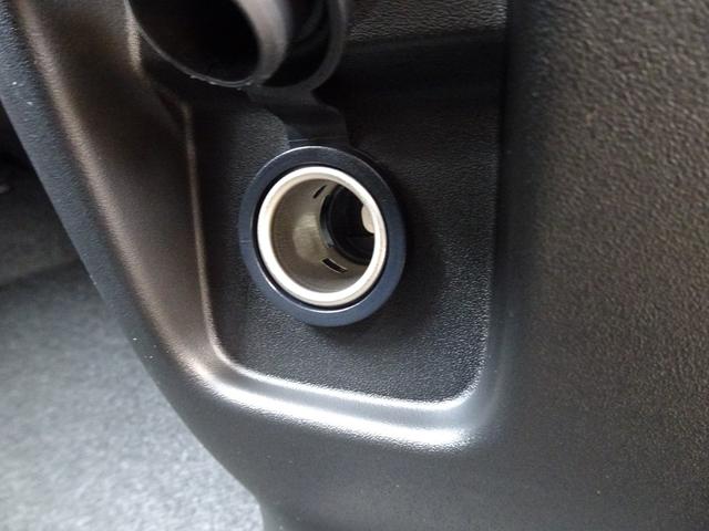 スペーシアカスタム ハイブリッドＧＳ　４ＷＤ　届出済未使用車　ブレーキサポート　誤発進抑制機能　横滑り防止機能　コーナーセンサー　電動スライドドア　デュアルシートヒーター　ＬＥＤヘッドライト　フォグ　クルーズコントロール　スマートキー（11枚目）